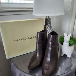 Franco Sarto Bootie, 6.5M, Brown